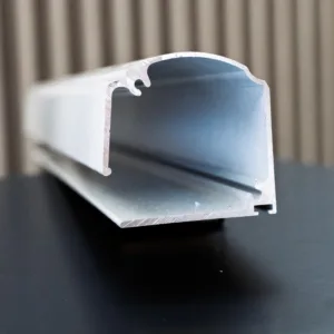 Kassetthus aluminium 250cm